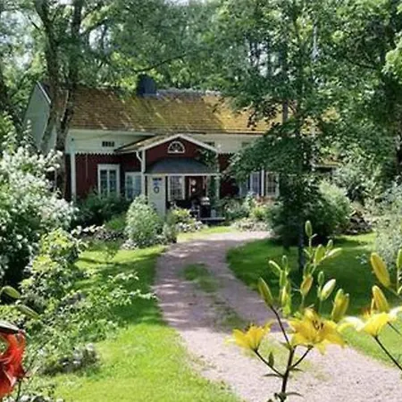 Holiday home Holiday Passin Vintti Karjalohja